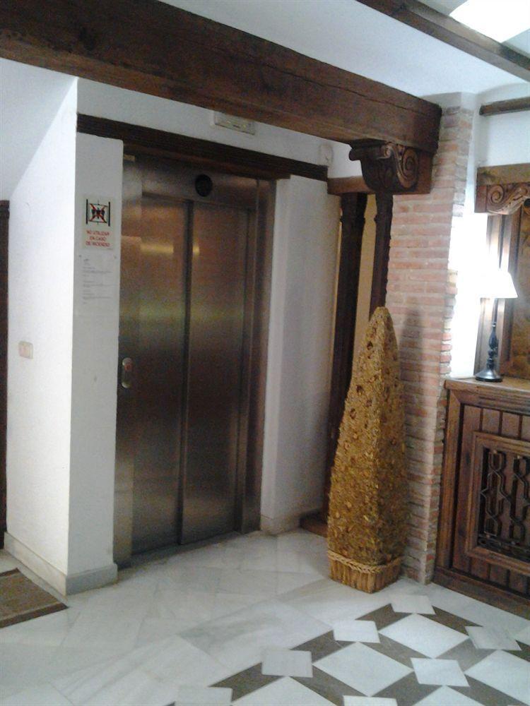 Apartamentos Santa Ana Granada Kültér fotó