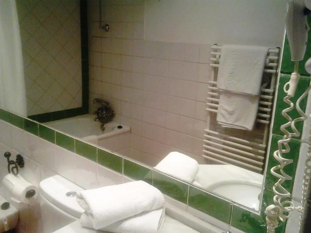 Apartamentos Santa Ana Granada Kültér fotó