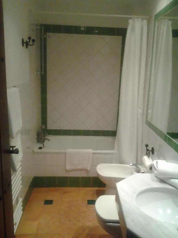 Apartamentos Santa Ana Granada Kültér fotó